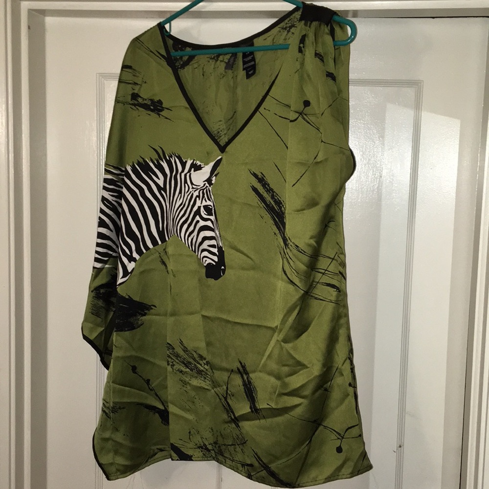 One-shoulder blouse